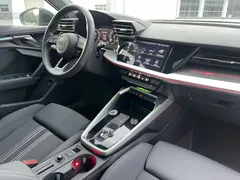 2022 Audi A3 Sportback 35 TFSI, зелёный — фото 11
