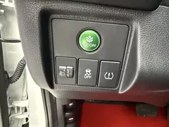 2022 Honda Vezel 1.5L CVT Pioneer, белый — фото 10