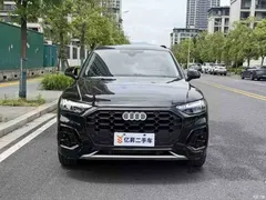 2022 Audi Q5L 45T Zhenselect dynamic model — фото 3