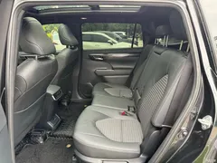2022 Toyota Crown Kluger 2.5L HEV 4WD Premium, чёрный — фото 6