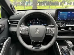 2022 Toyota Crown Kluger 2.5L HEV 4WD Premium, чёрный — фото 12