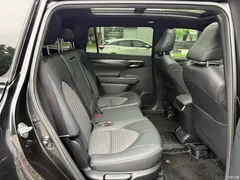 2022 Toyota Crown Kluger 2.5L HEV 4WD Premium, чёрный — фото 18