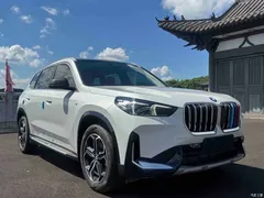 2023 BMW X1 sDrive20Li X Design Package, белый — фото 3