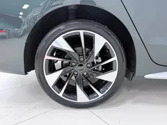 2022 Audi A3L Limousine 35 TFSI Fashion Sport, зелёный — фото 25