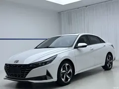 2021 Hyundai Elantra 1.5L CVT LUX Premium, белый — фото 1