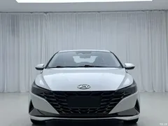 2021 Hyundai Elantra 1.5L CVT LUX Premium, белый — фото 2