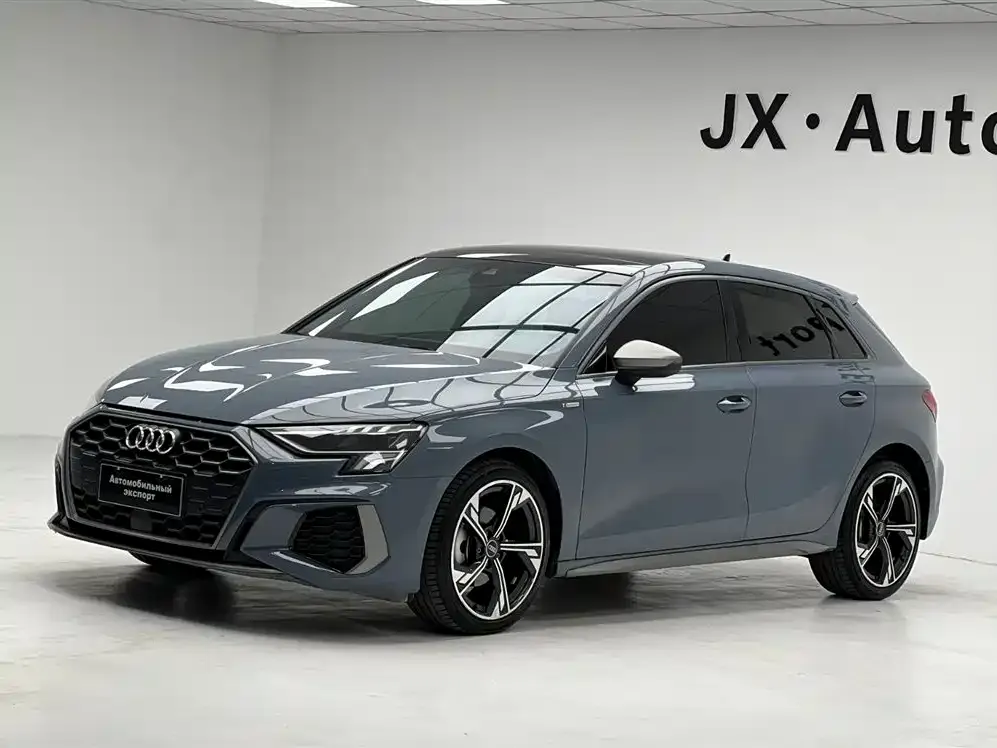 2022 Audi A3 Sportback 35 TFSI RS