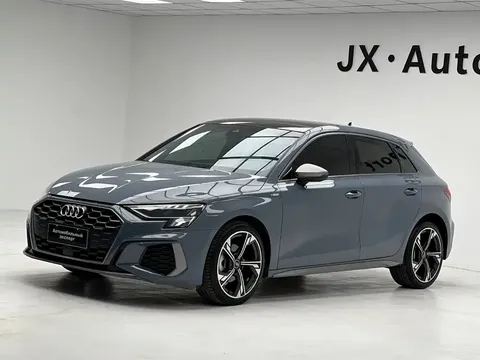 2022 Audi A3 Sportback 35 TFSI RS