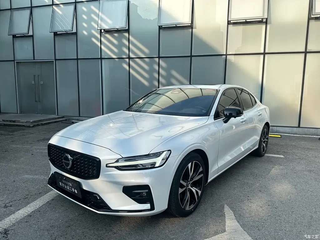 2024 Volvo S60 B5 Zhiya Sport