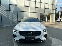 2024 Volvo S60 B5 Zhiya Sport, белый — фото 2