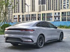 2025 BYD Han DM-i 125KM — фото 4