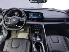 2021 Hyundai Elantra 240TGDi DCT LUX Premium — фото 12
