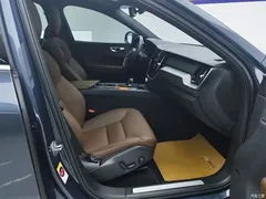 2024 Volvo XC60 B5 4WD Zhiyi Luxury, синий — фото 8