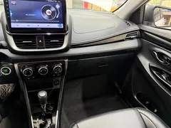 2022 Toyota Yaris L Zhixuan X 1.5L CVT Luxury Plus, белый — фото 12