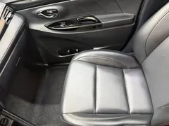 2022 Toyota Yaris L Zhixuan X 1.5L CVT Luxury Plus, белый — фото 13