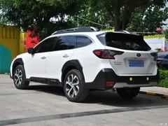 2021 Subaru Outback 2.5i Flagship EyeSight, белый — фото 3