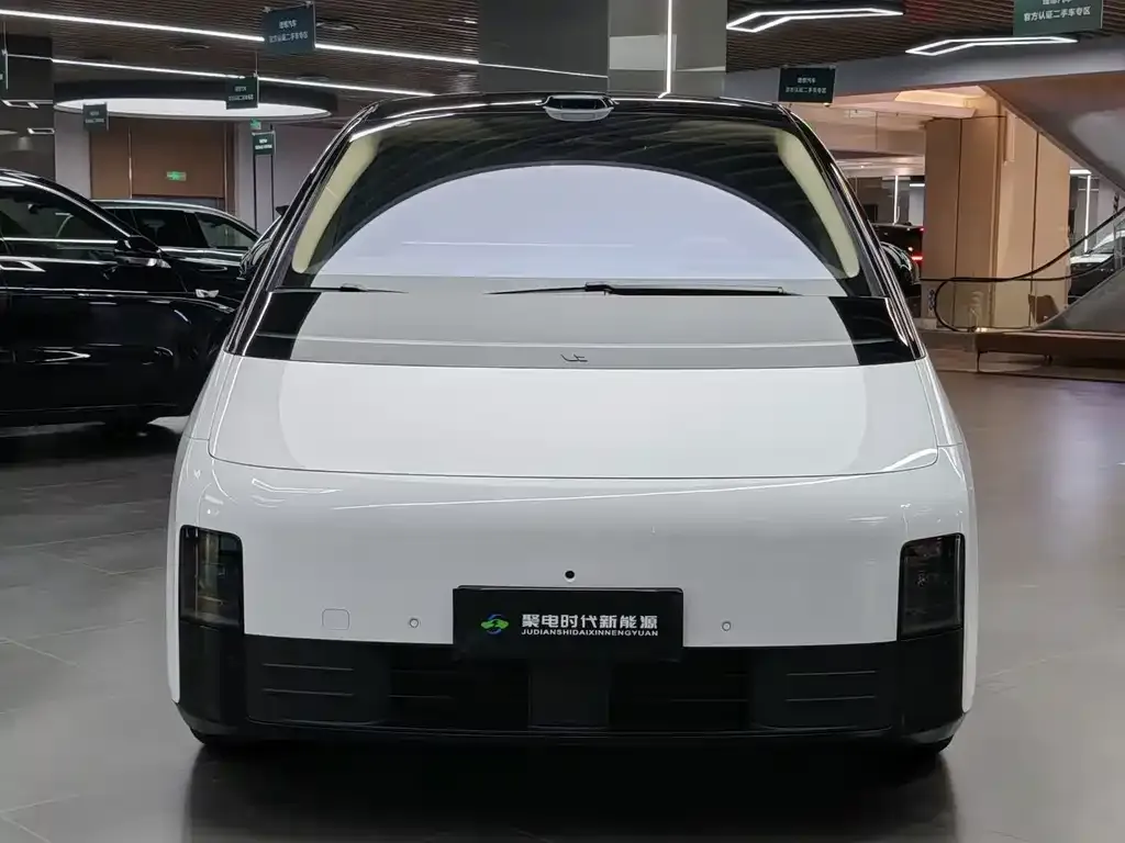 2025 Li Auto MEGA Ultra Smart Refresh