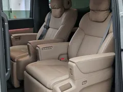 2025 Li Auto MEGA Ultra Smart Refresh, белый — фото 12