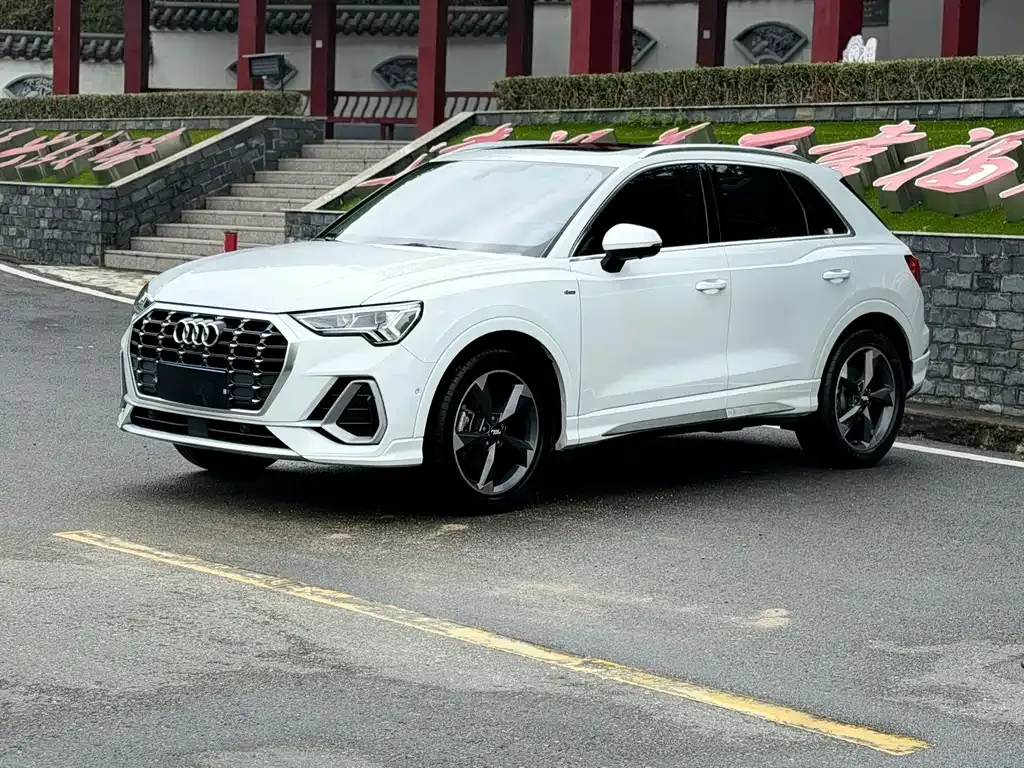 2022 Audi Q3 35 TFSI
