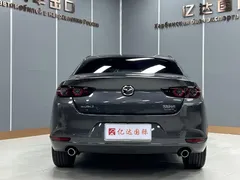 2022 Mazda 3 2.0L AT — фото 4