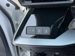 2022 Audi A3L Limousine 35 TFSI Luxury Sport, белый — фото 9