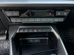 2022 Audi A3L Limousine 35 TFSI Luxury Sport, белый — фото 11