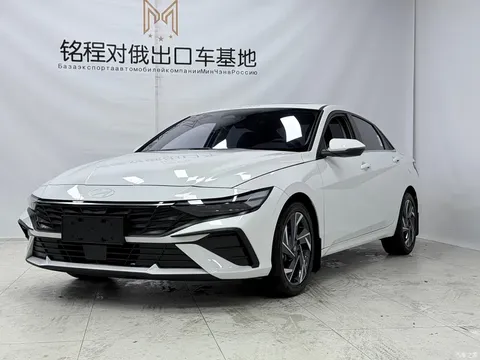2023 Hyundai Elantra 1.5L CVT LUX Premium