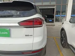 2020 Geely Atlas 1.8TD DCT Zhilian PRO, белый — фото 8