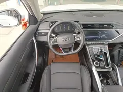 2020 Geely Atlas 1.8TD DCT Zhilian PRO, белый — фото 11