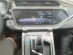 2020 Geely Atlas 1.8TD DCT Zhilian PRO, белый — фото 13