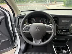2021 Mitsubishi Outlander modified 2.0L 2WD Changxing 5 seats, белый — фото 13