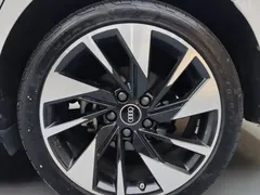 2022 Audi A3L Limousine 35 TFSI, белый — фото 14