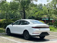 2026 BYD Seal 05 128KM, белый — фото 14