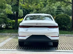 2026 BYD Seal 05 128KM, белый — фото 15