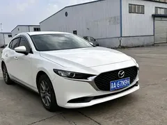 2021 Mazda 3 2.0L AT, белый — фото 3