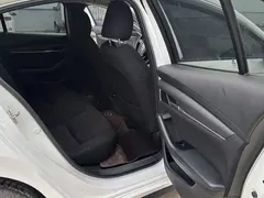 2021 Mazda 3 2.0L AT, белый — фото 6