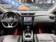 2022 Nissan X-Trail 2.0L 2WD Premium — фото 11