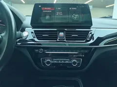 2021 BMW 1 Series 1 120i M, синий — фото 13