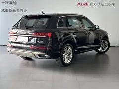 2021 Audi Q7 55 TFSI quattro S line, чёрный — фото 4