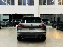 2023 Volkswagen Touareg 3.0TSI Black Sport Package — фото 5