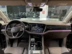 2023 Volkswagen Touareg 3.0TSI Black Sport Package — фото 8