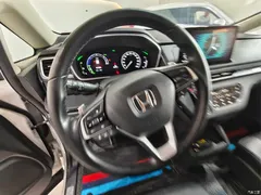 2022 Honda Alison 2.0L e:HEV Luxury, белый — фото 13