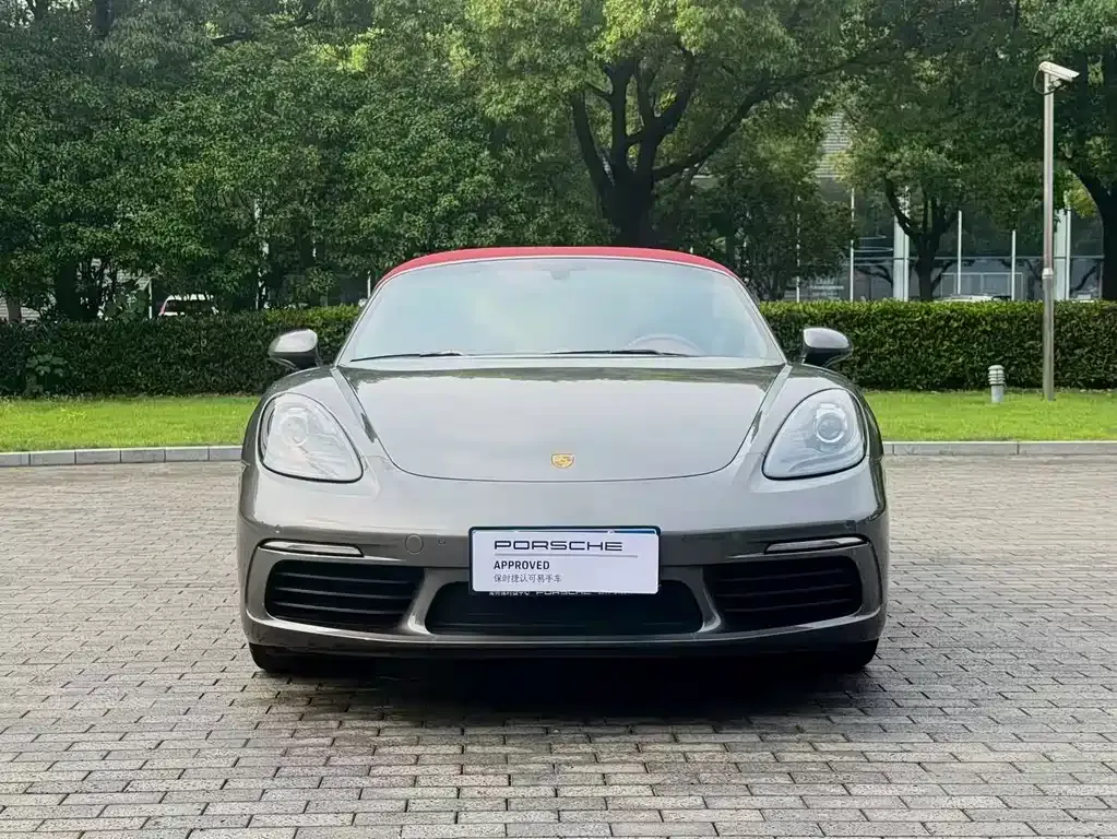 2022 Porsche 718 Boxster 2.0T