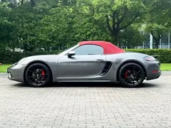 2022 Porsche 718 Boxster 2.0T — фото 8