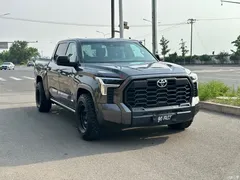 2023 Toyota Tundra 3.5T SR5, чёрный — фото 3