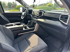 2023 Toyota Tundra 3.5T SR5, чёрный — фото 12