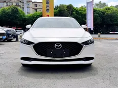 2022 Mazda 3 2.0L AT, белый — фото 2