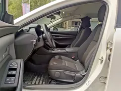 2022 Mazda 3 2.0L AT, белый — фото 7