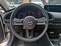 2022 Mazda 3 2.0L AT, белый — фото 12