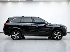 2021 Mercedes-Benz GLS modified GLS 450 4MATIC fashion model, чёрный — фото 6